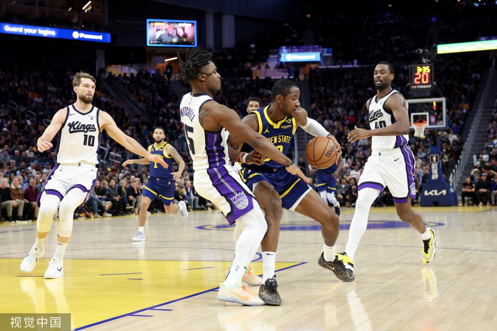 他的签约照 他的签约照