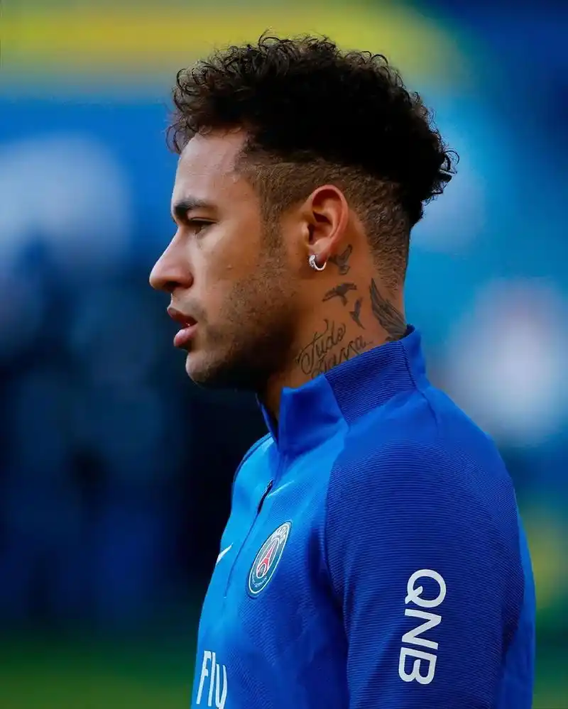 现代足球强 现代足球强