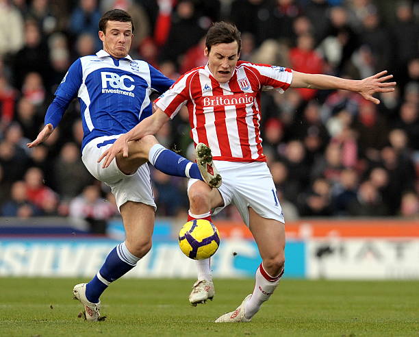 旧力量在足 旧力量在足